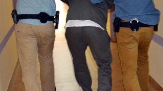 Zranił nożem policjanta