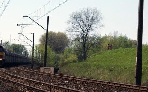 Pijany 30-latek leżał na torach