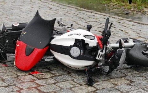 Zderzenie podczas wyprzedzania – FOTO