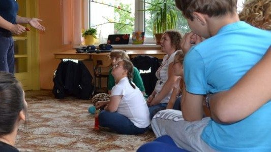 Policjantki w Stowarzyszeniu Promyk – FOTO