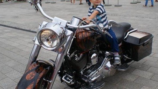 Moto Piknik. Przynieście portfele i nakrętki