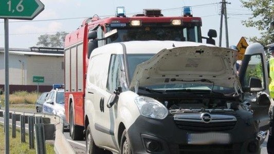 Najechał na skręcającego citroena – FOTO