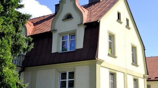 Nowa elewacja w kęckim przedszkolu – FOTO