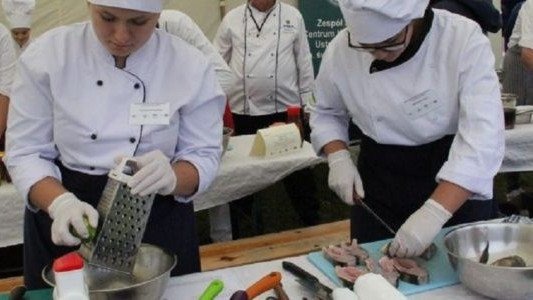 Grillowy sukces uczennic z Ekonomika – FOTO