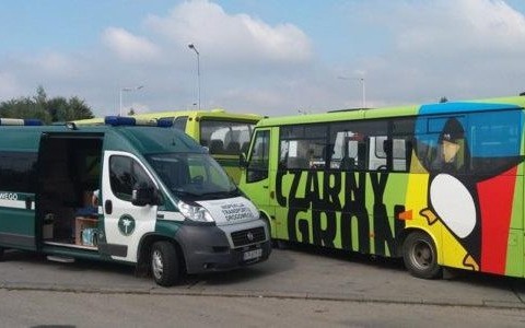 Wiózł pasażerów po alkoholu. Straci pracę