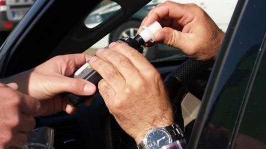 Piją i wsiadają za kierownicę