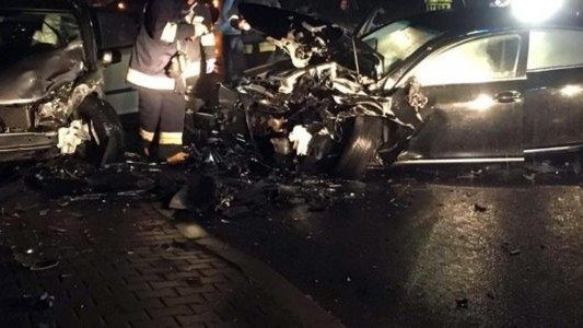 Wpadła w poślizg. Dziewięć osób w szpitalu – FOTO