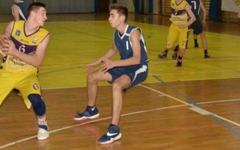 Zwycięstwo Kadeta w meczu na szczycie