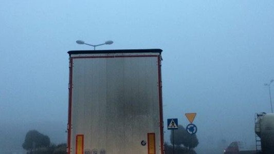 Kolejny tir zablokował rondo