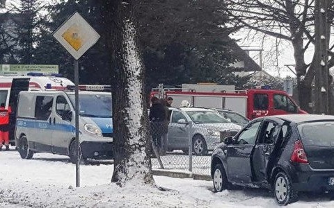 Zaliczyła dzwon w Trzech Króli – FOTO