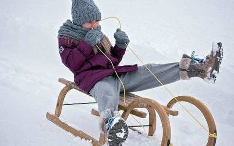 Jak ubrać dziecko na mróz? – FILM