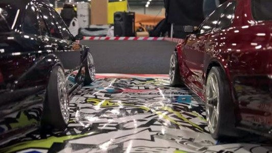 Zawody driftowe w galerii Niwa