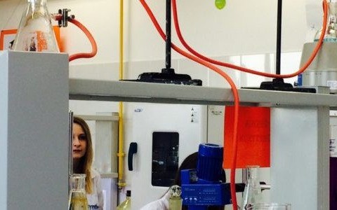 Zdobądź tytuł młodego chemika