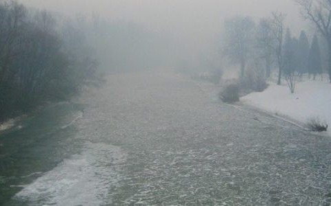 I stopień zagrożenia zanieczyszczeniem powietrza