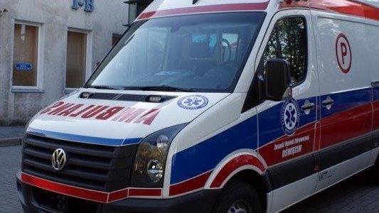 Policjanci uratowali desperatkę