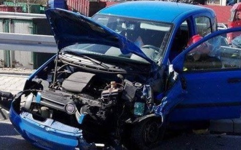 Zderzenie fiata i ify. Droga Oświęcim – Libiąż zablokowana – FOTO