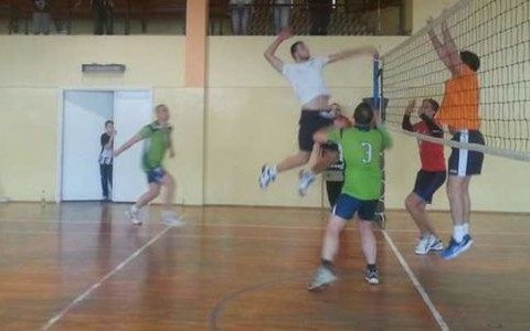 Drużyna LKS Osiek wygrała amatorski turniej siatkówki