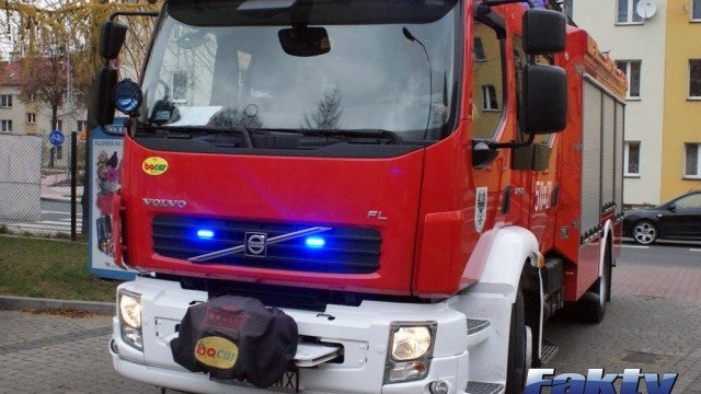 Dziecko zamknęło się w samochodzie