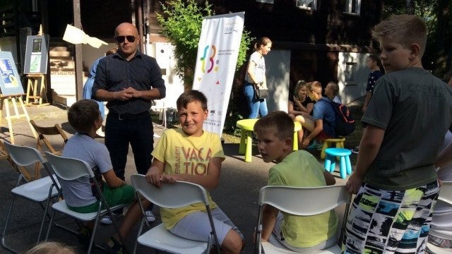 Młodzi chełmkowianie w poszukiwaniu skarbu – FOTO