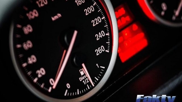 Przekroczył prędkość o 100 kilometrów