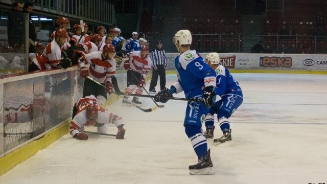 Unia przegrała z Cracovią – FILM, FOTO