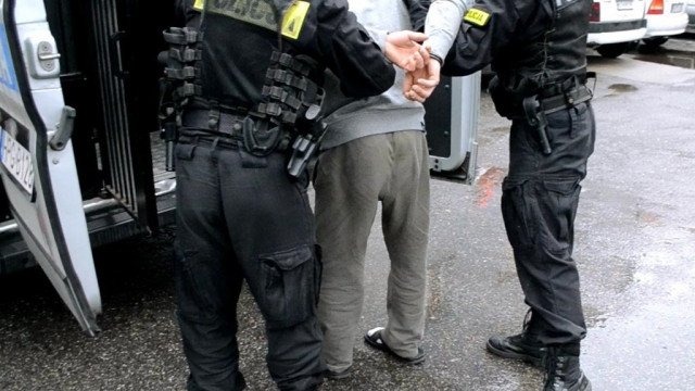 Napadli i okradli mężczyznę. Są już za kratkami