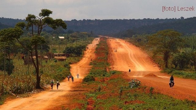 Oman. Biało-niebieska kraina pełna zapachów i achów