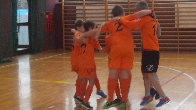 Młodzicy Solavii najlepsi w turnieju towarzyskim