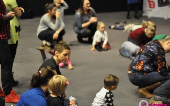 Dzieciaki zachwycone Mają Bratus – FILM, FOTO