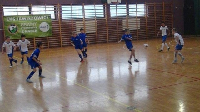 Osiem ekip U12 rywalizowało w eliminacjach