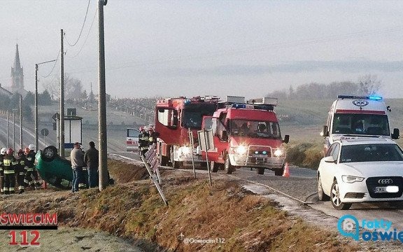Ford ka dachował w Osieku – FOTO