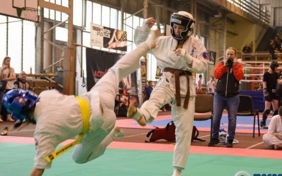 Wysokie miejsca zawodników OKK Oświęcim na lidze w Brzeszczach – FOTO