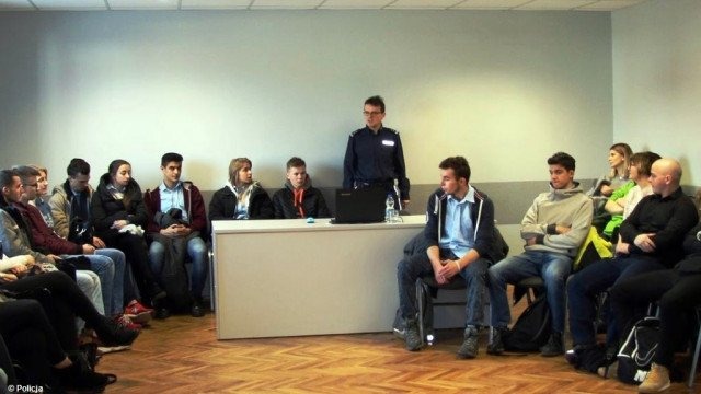 Co policyjny technik ma w walizce?