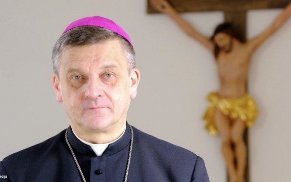 Biskup Roman Pindel składa życzenia świąteczne – FILM
