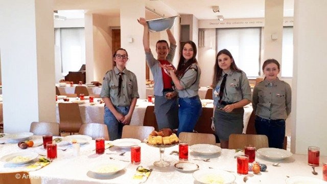 Wielkanocny dar serca Małych Harpaganów – FOTO