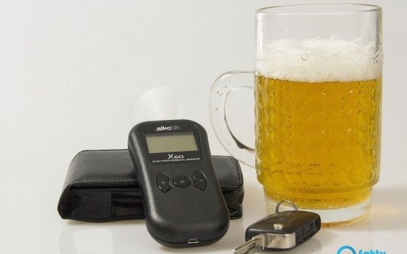 Slalomem po alkoholu i bez „prawka”