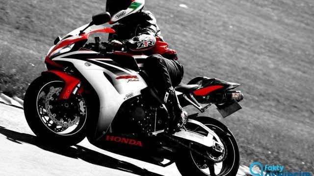 Uciekał motocyklem przed policją