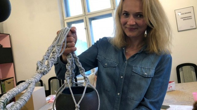 Miasto Pracownia murem za kwiatami – FILM, FOTO