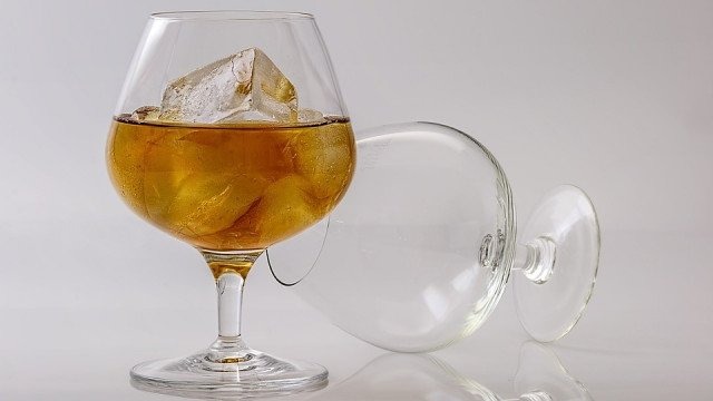 Straciła panowanie nad samochodem. Była pijana