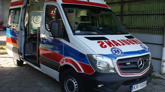 Sześciolatka wbiegła pod koła samochodu