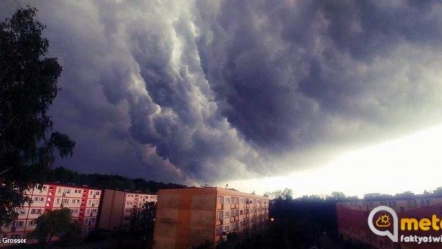 Ostrzeżenie przed burzami