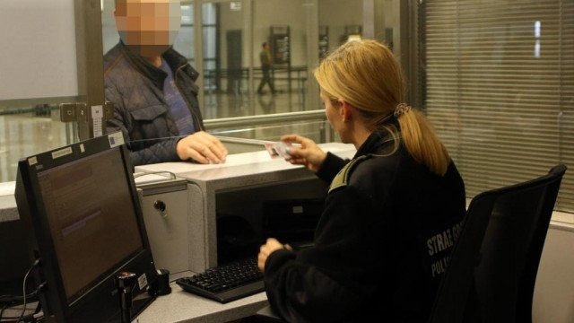 Nie poleciał na wakacje. Nie popełnijcie jego błędu