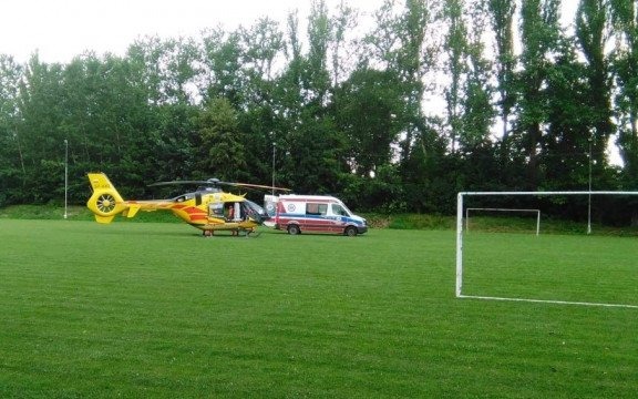 Wypadek na boisku w Brzeszczach