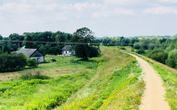 Upały, na dodatek burze z gradem. Ostrzeżenie pierwszego stopnia