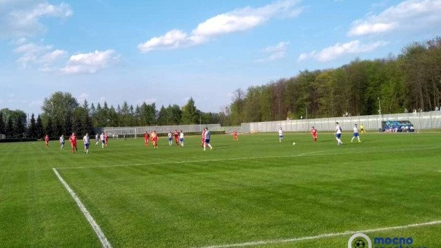 Unia wysoko wygrała z sąsiadami z tabeli z poprzedniego sezonu