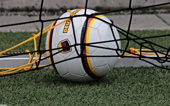 Komplet wyników weekendowych meczów lokalnych