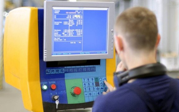 Na czym polega automatyka przemysłowa?