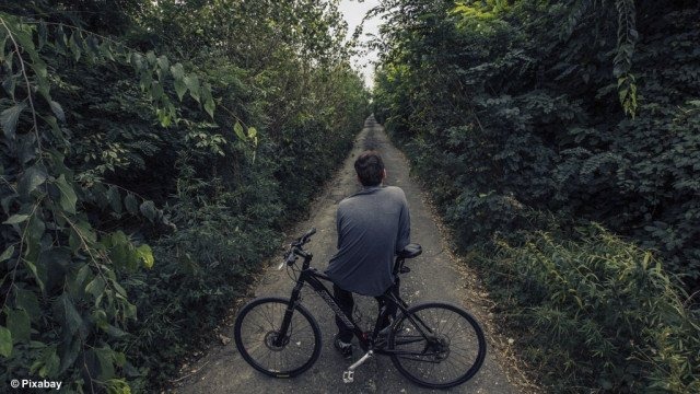 Jechał slalomem. Miał prawie dwa promile
