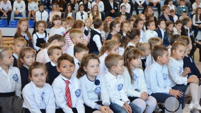 Cieszą się z nowej sali gimnastycznej – FOTO