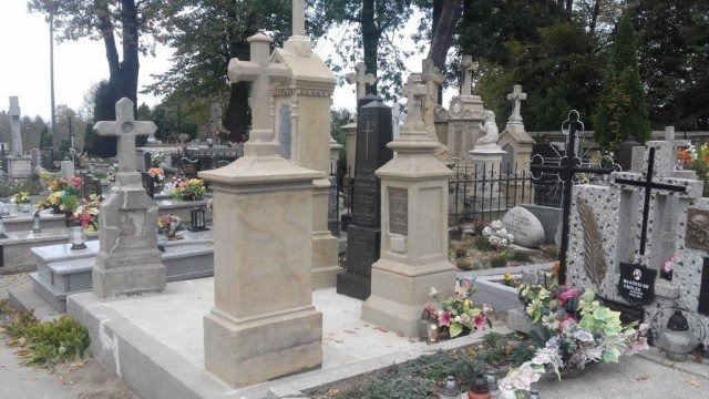 Kwesta na zatorskim cmentarzu